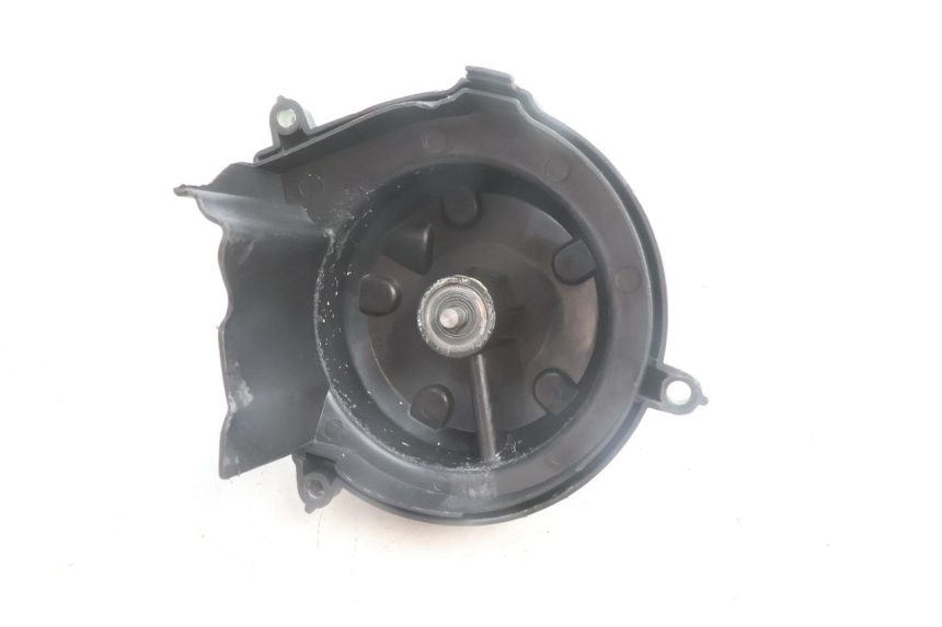 photo de POMPE A EAU PEUGEOT LUDIX BLASTER 50 (2006 - 2014) - Points de fixation
