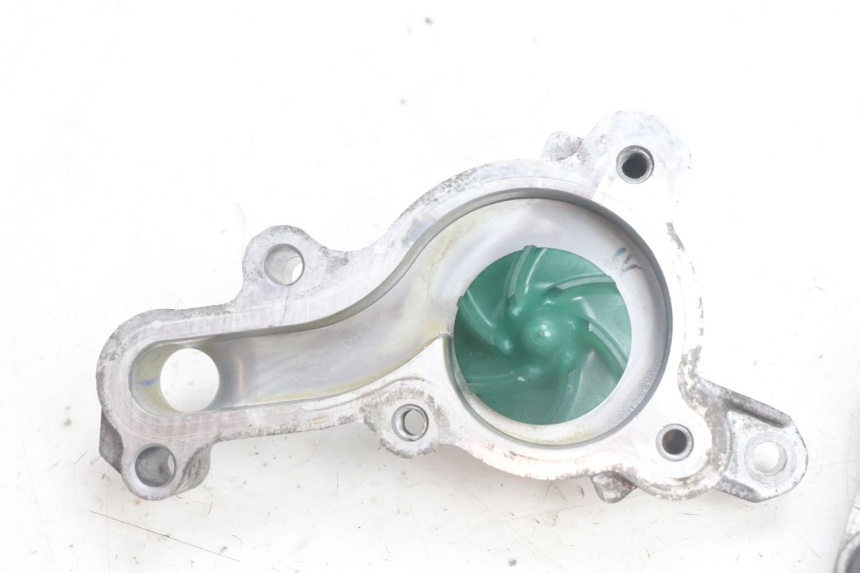 photo de POMPE A EAU YAMAHA N-MAX NMAX 125 (2021 - 2024) - Détail de la pièce