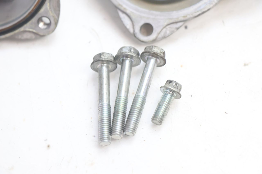 photo de POMPE A EAU HONDA PCX (JF28) 125 (2009 - 2011) - Autre angle de vue