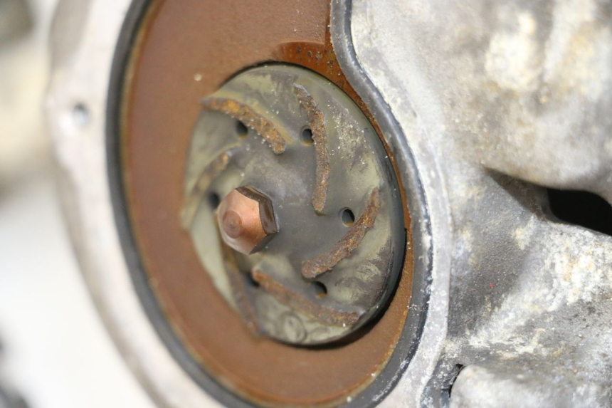 photo de POMPE A EAU PIAGGIO MP3 125 (2006 - 2014)