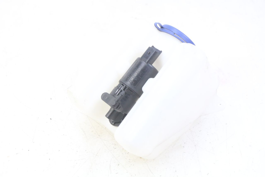photo de POMPE A EAU RENAULT TWIZY 45 (2012 - 2019)
