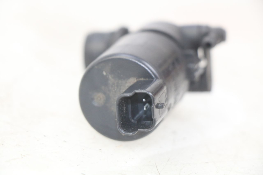 photo de POMPE A EAU RENAULT TWIZY 45 (2012 - 2019)