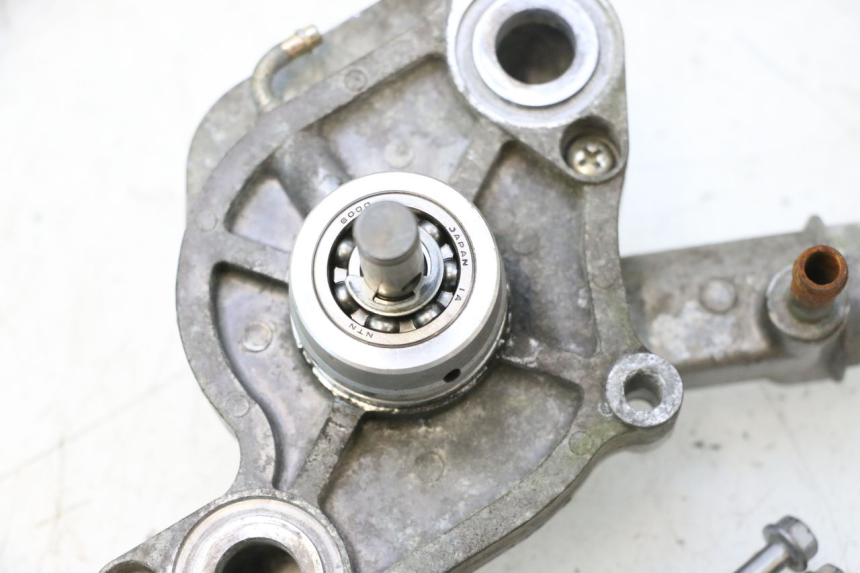photo de POMPE A EAU SUZUKI SV S 650 (2003 - 2009) - Gros plan technique
