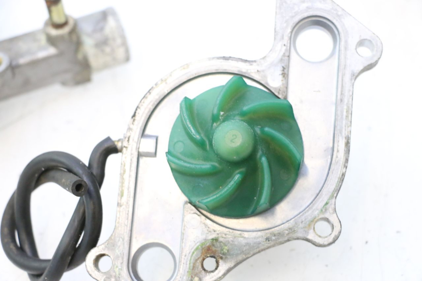 photo de POMPE A EAU SUZUKI SV S 650 (2003 - 2009) - Pièce contrôlée