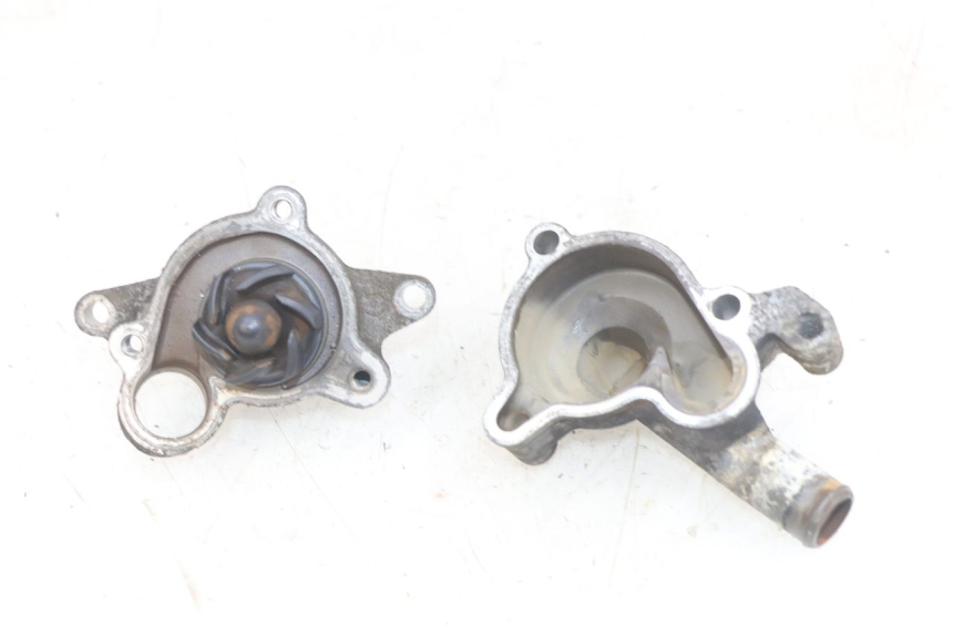 photo de POMPE A EAU YAMAHA X-MAX XMAX 250 (2006 - 2009)
