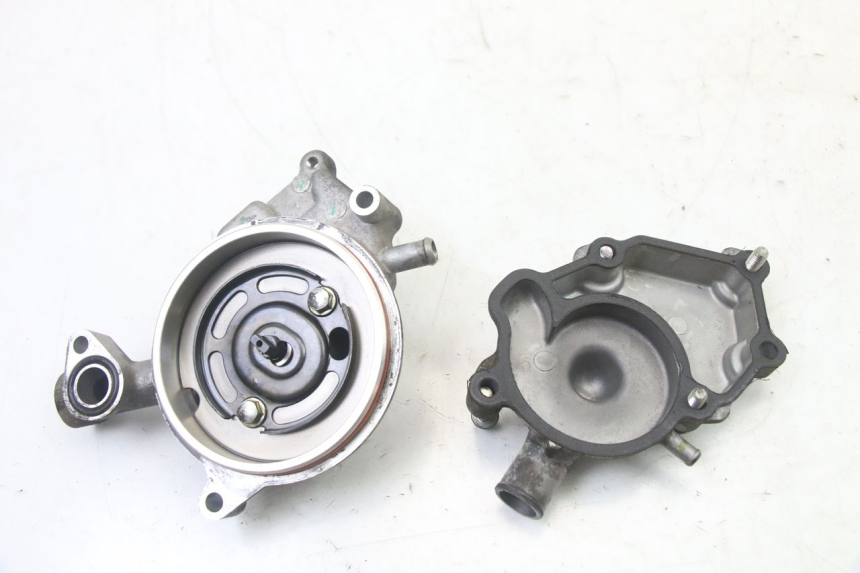 photo de POMPE A EAU YAMAHA X-MAX XMAX 125 (2010 - 2014)