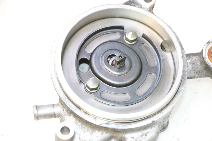 photo de POMPE A EAU YAMAHA XMAX X-MAX 125 (2006 - 2009) - Points de fixation