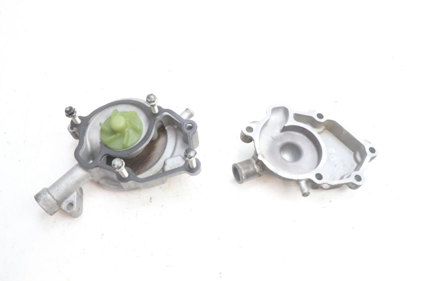 photo de POMPE A EAU YAMAHA X-MAX XMAX 125 (2010 - 2013) - Vue principale