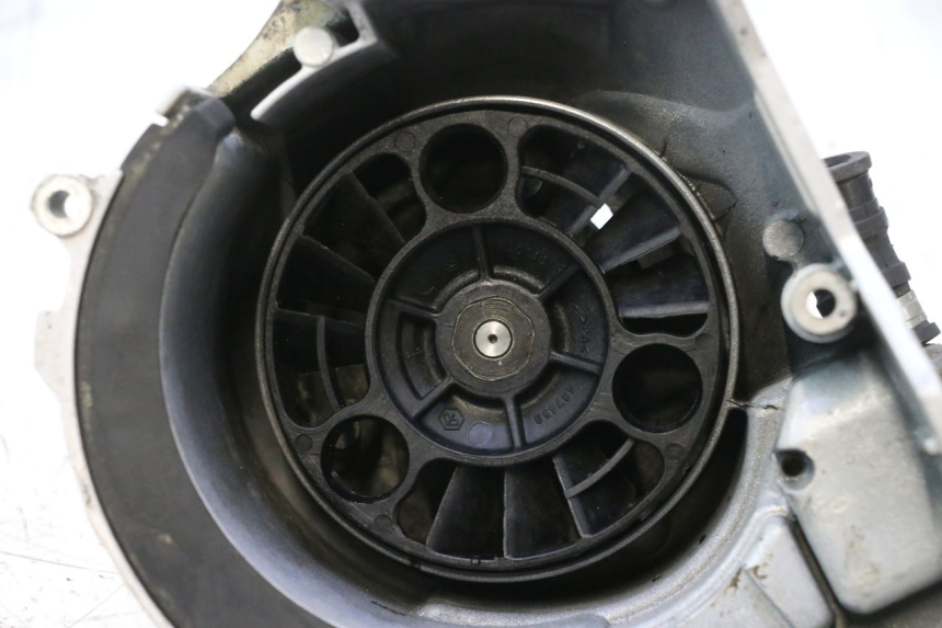 photo de POMPE A EAU PIAGGIO X9 EVOLUTION 125 (2003 - 2007) - Détails caractéristiques