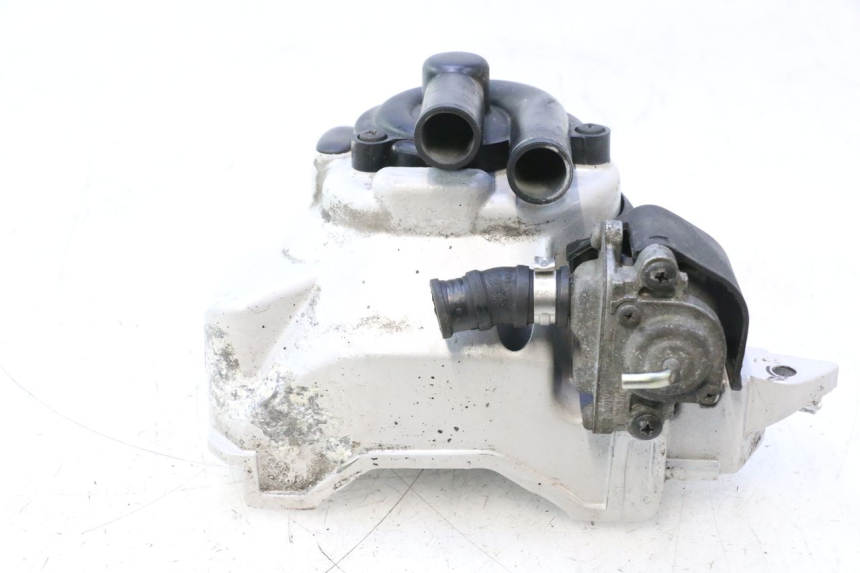 photo de POMPE A EAU PIAGGIO X9 EVOLUTION 125 (2003 - 2007) - État de surface