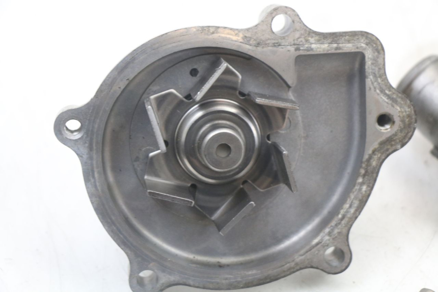 photo de POMPE A EAU YAMAHA FJR ABS 1300 (2006 - 2012)