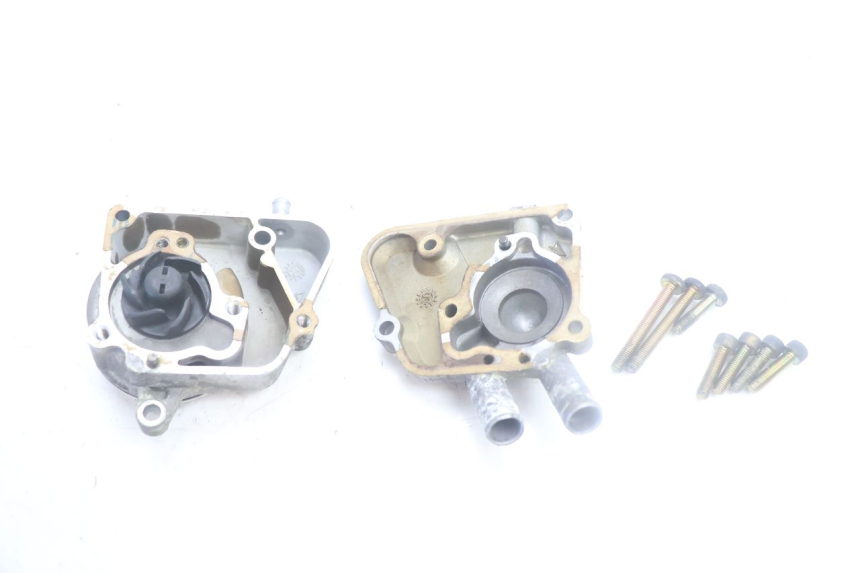 photo de POMPE A EAU YAMAHA YP MAJESTY 125 (2002 - 2006) - Vue principale