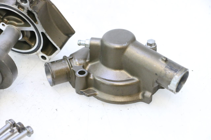 photo de POMPE A EAU KAWASAKI ZX-6R ZX6R 600 (2000 - 2002) - Points de fixation