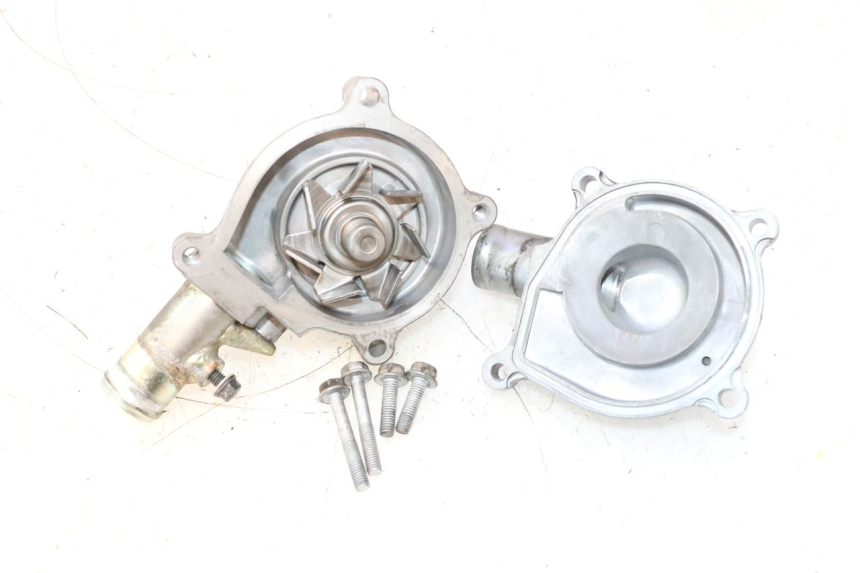 photo de POMPE A EAU KAWASAKI ZZR 600 (1995 - 2004) - Vue principale