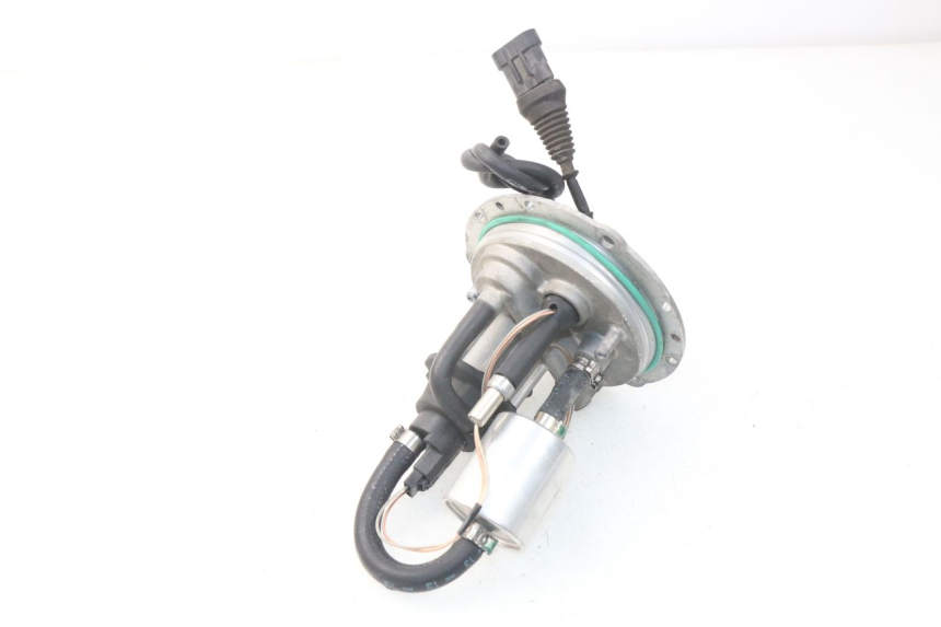 photo de POMPE A ESSENCE MV AGUSTA BRUTALE R WALLY 910 (2008 - 2008)