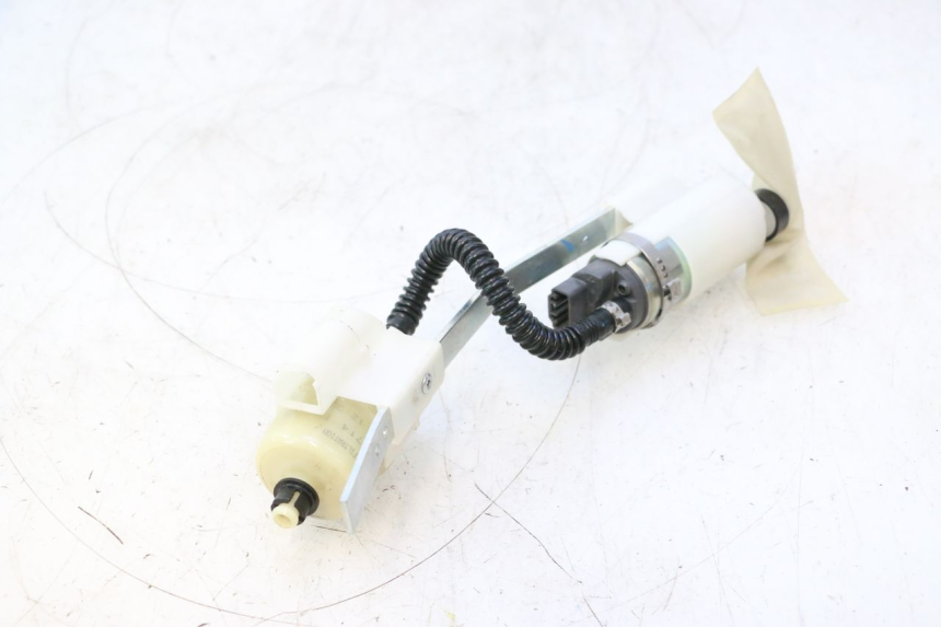 photo de POMPE A ESSENCE BMW C SPORT 650 (2015 - 2021) - État de surface