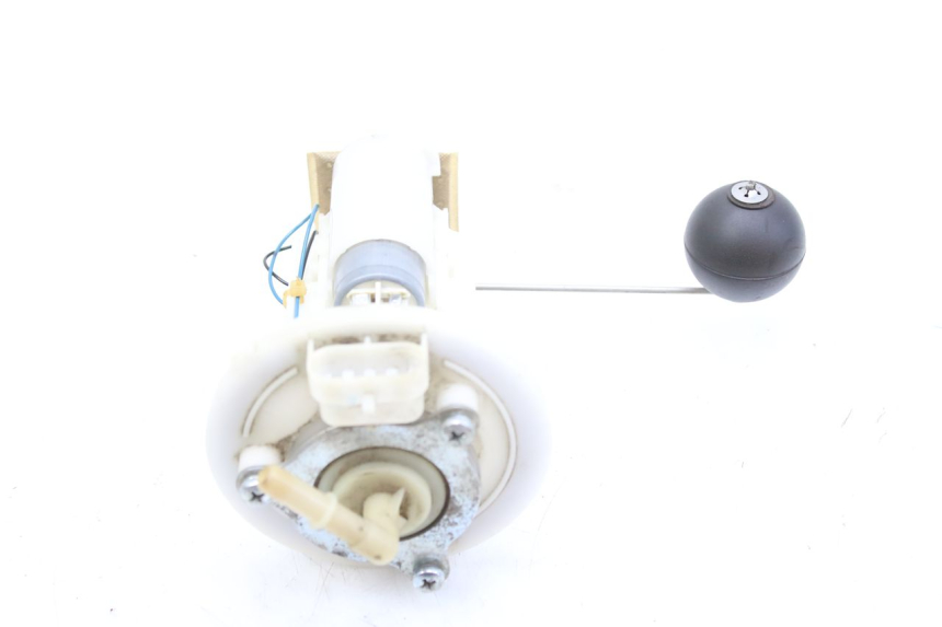 photo de POMPE A ESSENCE PEUGEOT CITYSTAR 125 (2011 - 2017)