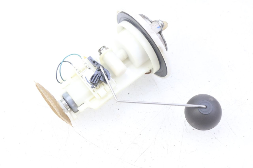 photo de POMPE A ESSENCE PEUGEOT CITYSTAR 125 (2011 - 2017)