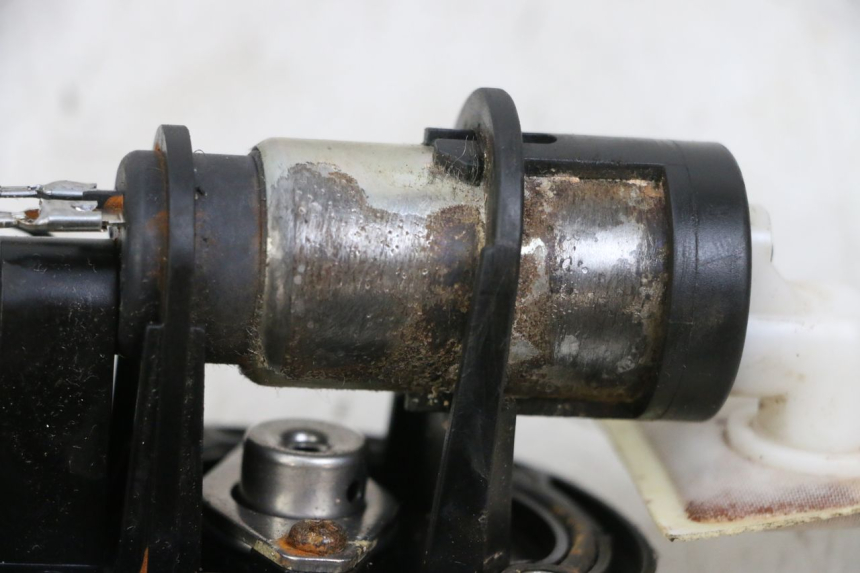 photo de POMPE A ESSENCE KSR CODE 125 (2018 - 2020) - Gros plan technique