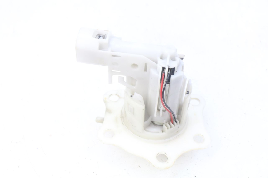 photo de POMPE A ESSENCE HONDA CRF 250 (2013 - 2016)