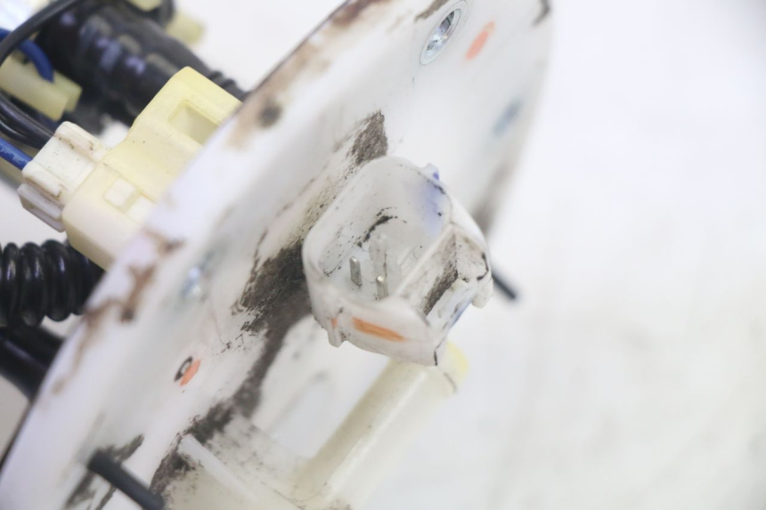 photo de POMPE A ESSENCE PEUGEOT DJANGO 4T 50 (2014 - 2019) - Gros plan technique