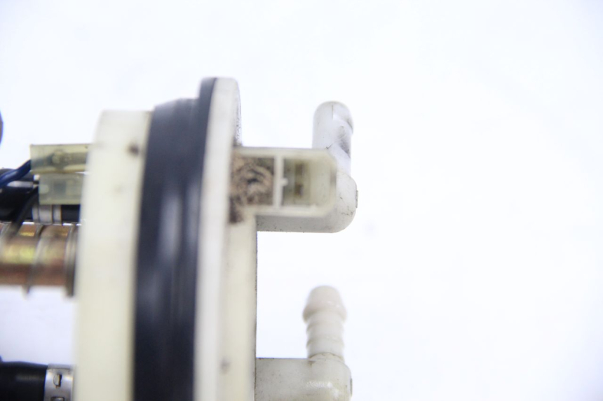 photo de POMPE A ESSENCE PEUGEOT ELYSTAR 125 (2002 - 2007)