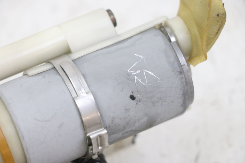 photo de POMPE A ESSENCE PEUGEOT ELYSTAR 125 (2002 - 2007)