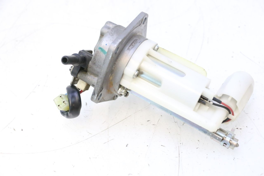 photo de POMPE A ESSENCE KAWASAKI ER-6 ER6 N 650 (2005 - 2009) - Vue principale