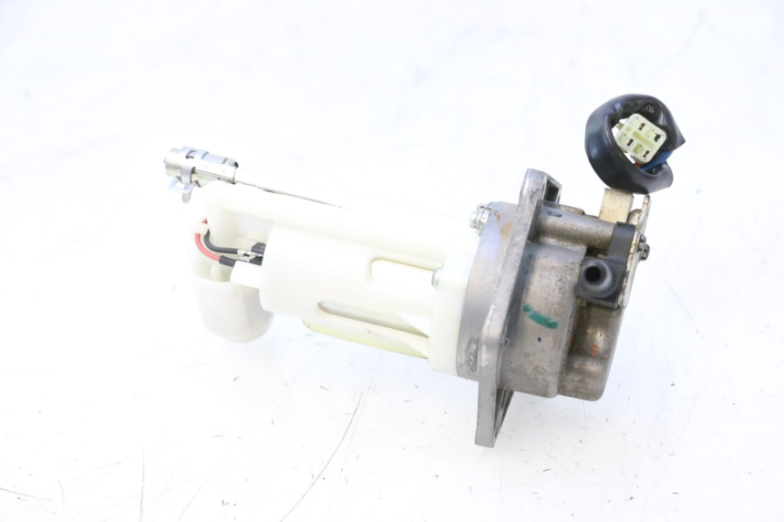 photo de POMPE A ESSENCE KAWASAKI ER-6 ER6 N 650 (2005 - 2009) - Zoom état d’usage