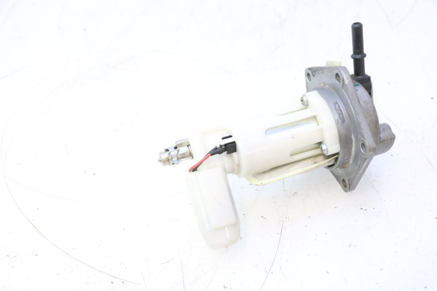 photo de POMPE A ESSENCE KAWASAKI ER-6 ER6 N 650 (2005 - 2009) - État de surface