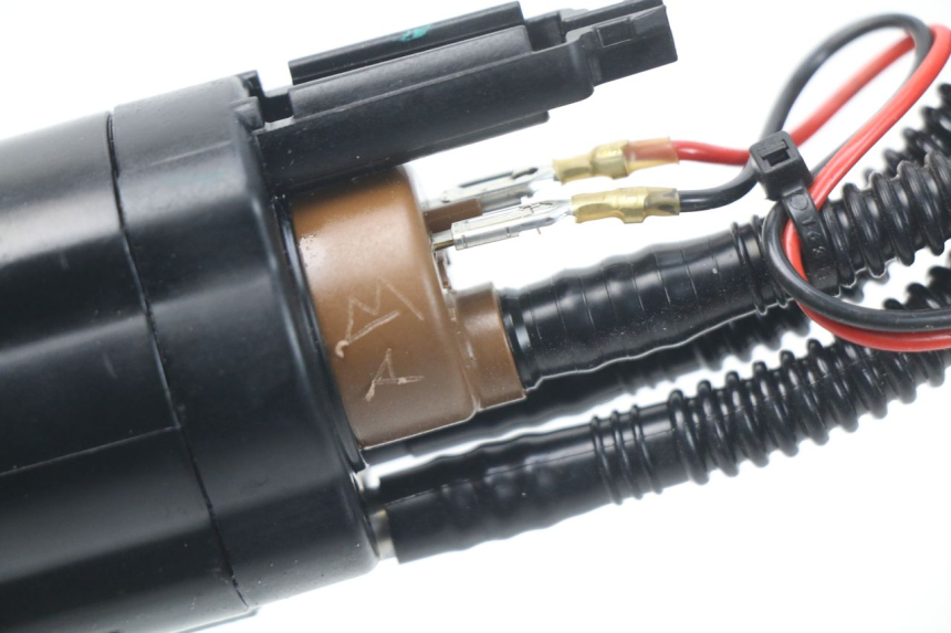 photo de POMPE A ESSENCE HUSQVARNA FC 350 (2019 - 2022) - Gros plan technique