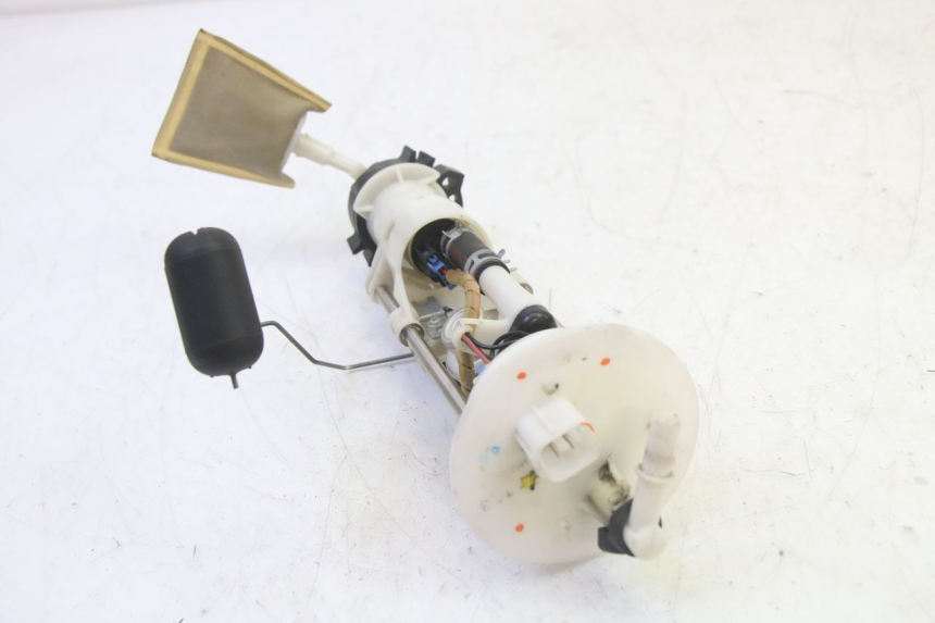 photo de POMPE A ESSENCE HONDA FES S-WING SWING ABS 125 (2007 - 2015)