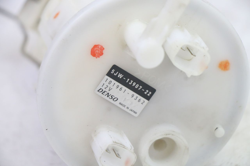 photo de POMPE A ESSENCE YAMAHA FJR ABS 1300 (2006 - 2012) - Gros plan technique