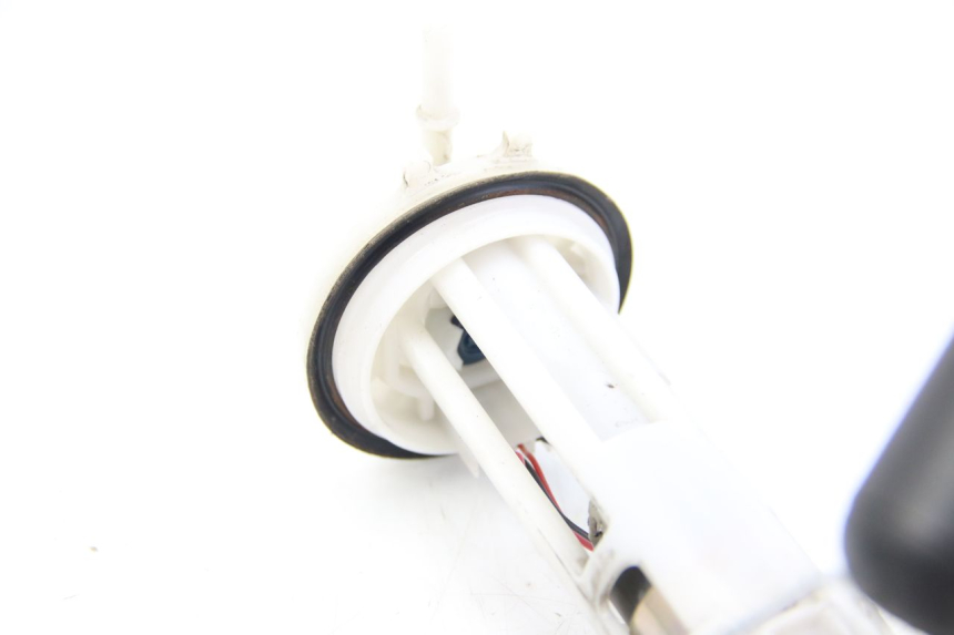 photo de POMPE A ESSENCE HONDA FORZA 125 (2015 - 2016)