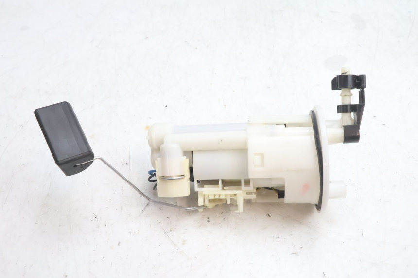 photo de POMPE A ESSENCE YAMAHA FZ8 800 (2010 - 2016) - Détail de la pièce