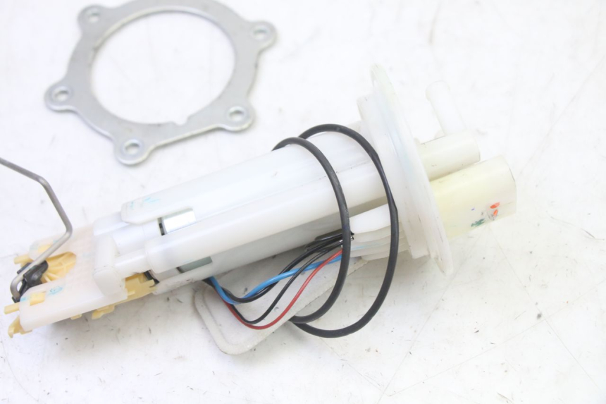 photo de POMPE A ESSENCE BMW G310 R 310 (2016 - 2020)