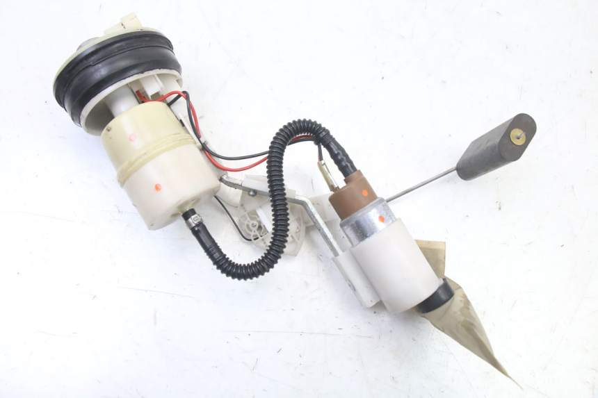 photo de POMPE A ESSENCE GILERA NEXUS 300 (2008 - 2013)