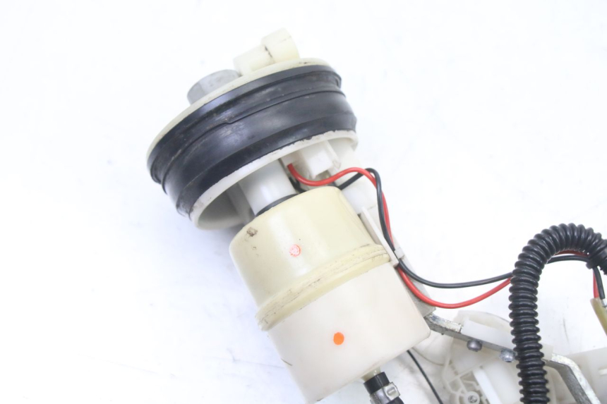 photo de POMPE A ESSENCE GILERA NEXUS 300 (2008 - 2013)