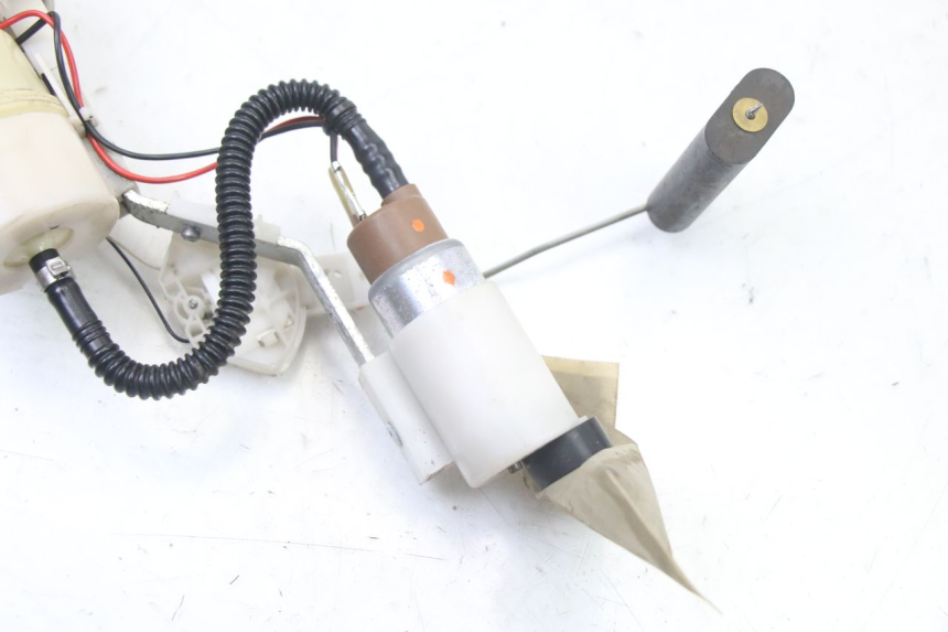 photo de POMPE A ESSENCE GILERA NEXUS 300 (2008 - 2013)