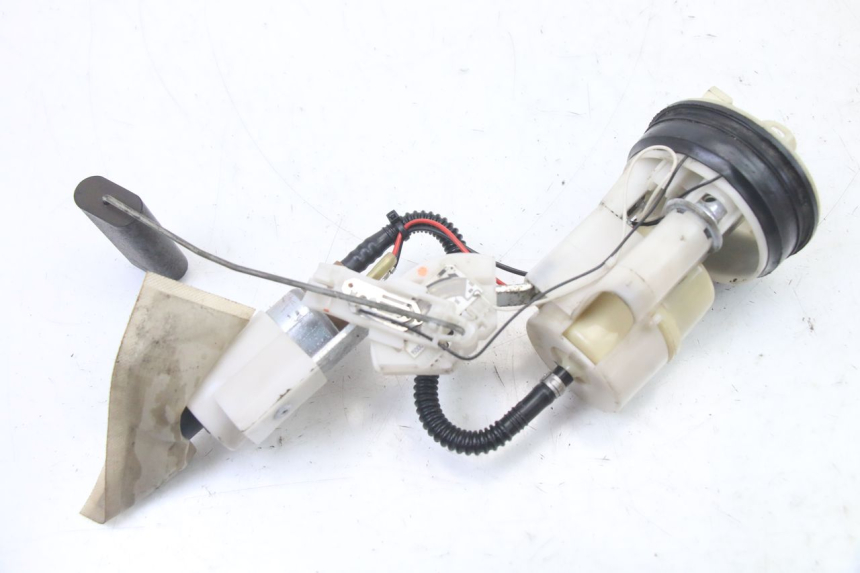 photo de POMPE A ESSENCE GILERA NEXUS 300 (2008 - 2013)