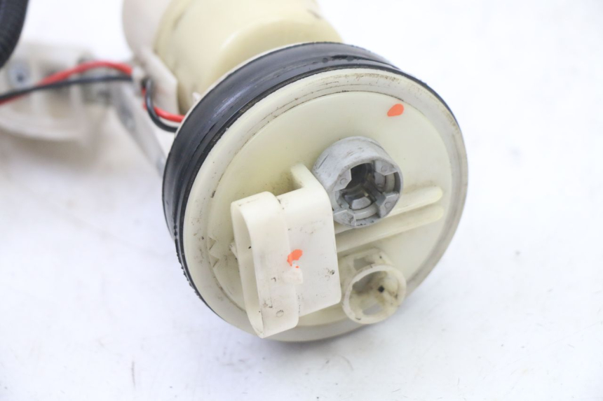 photo de POMPE A ESSENCE GILERA NEXUS 300 (2008 - 2013)