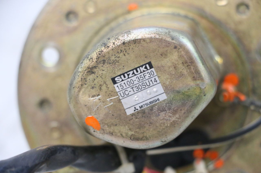 photo de POMPE A ESSENCE SUZUKI GSXR GSX-R 1000 (2003 - 2004) - Gros plan technique