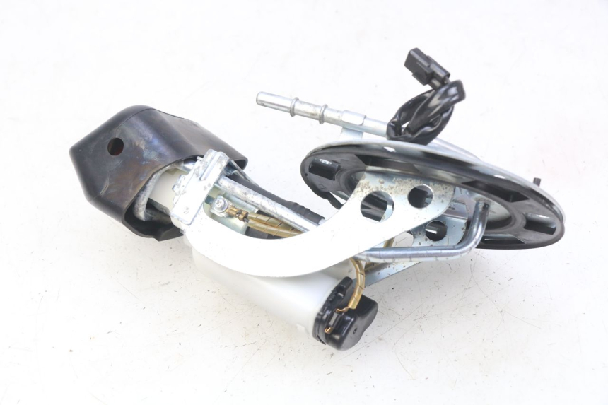 photo de POMPE A ESSENCE HONDA CB R 1000 (2018 - 2023)