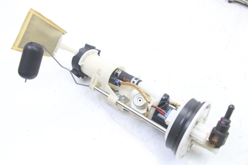 photo de POMPE A ESSENCE HONDA FES S-WING SWING ABS 125 (2007 - 2015)