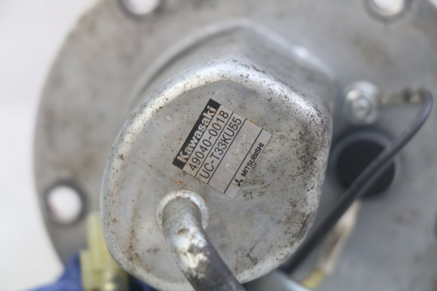 photo de POMPE A ESSENCE KAWASAKI Z 750 (2007 - 2013)
