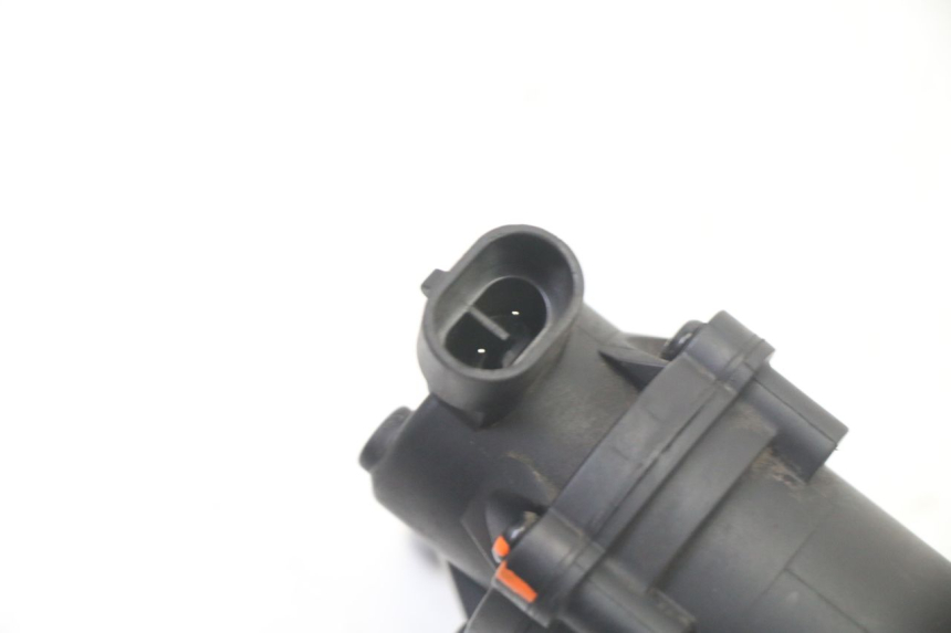 photo de POMPE A ESSENCE PEUGEOT KISBEE 2T 50 (2018 - 2022)
