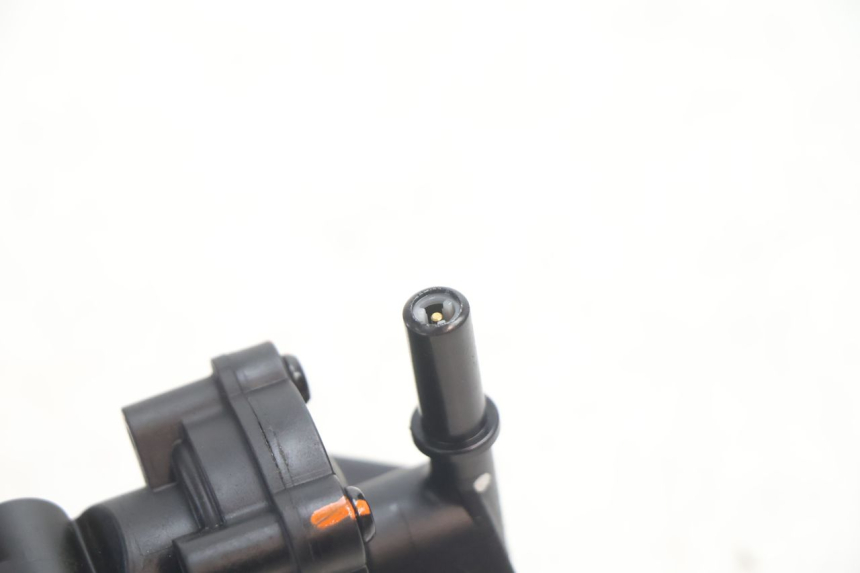 photo de POMPE A ESSENCE PEUGEOT KISBEE 2T 50 (2018 - 2022) - Vue d’ensemble