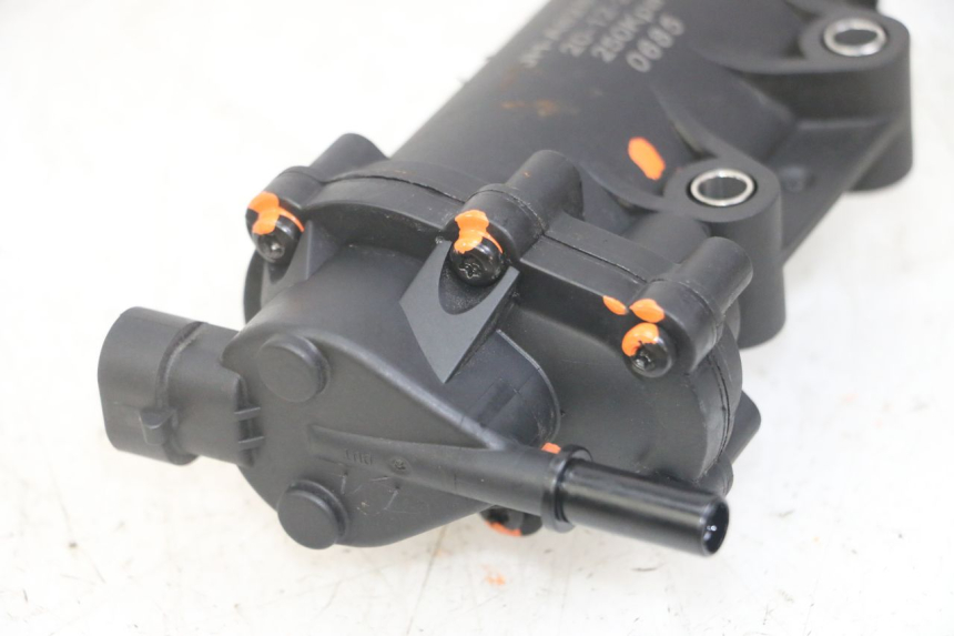 photo de POMPE A ESSENCE PEUGEOT KISBEE 4T 50 (2018 - 2022)
