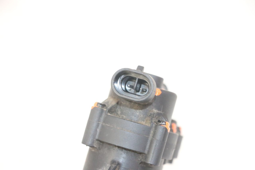 photo de POMPE A ESSENCE PEUGEOT KISBEE 4T 50 (2018 - 2022)