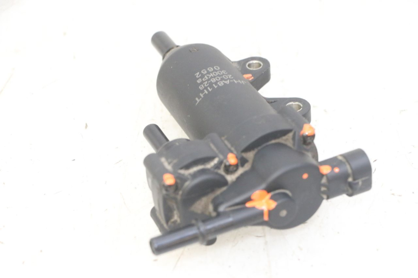 photo de POMPE A ESSENCE PEUGEOT KISBEE 4T 50 (2018 - 2022)